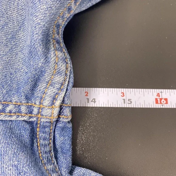 We The Free Shorts Womens 27 Blue Denim Bermuda Button Fly Relaxed 100% Cotton - Picture 11 of 14